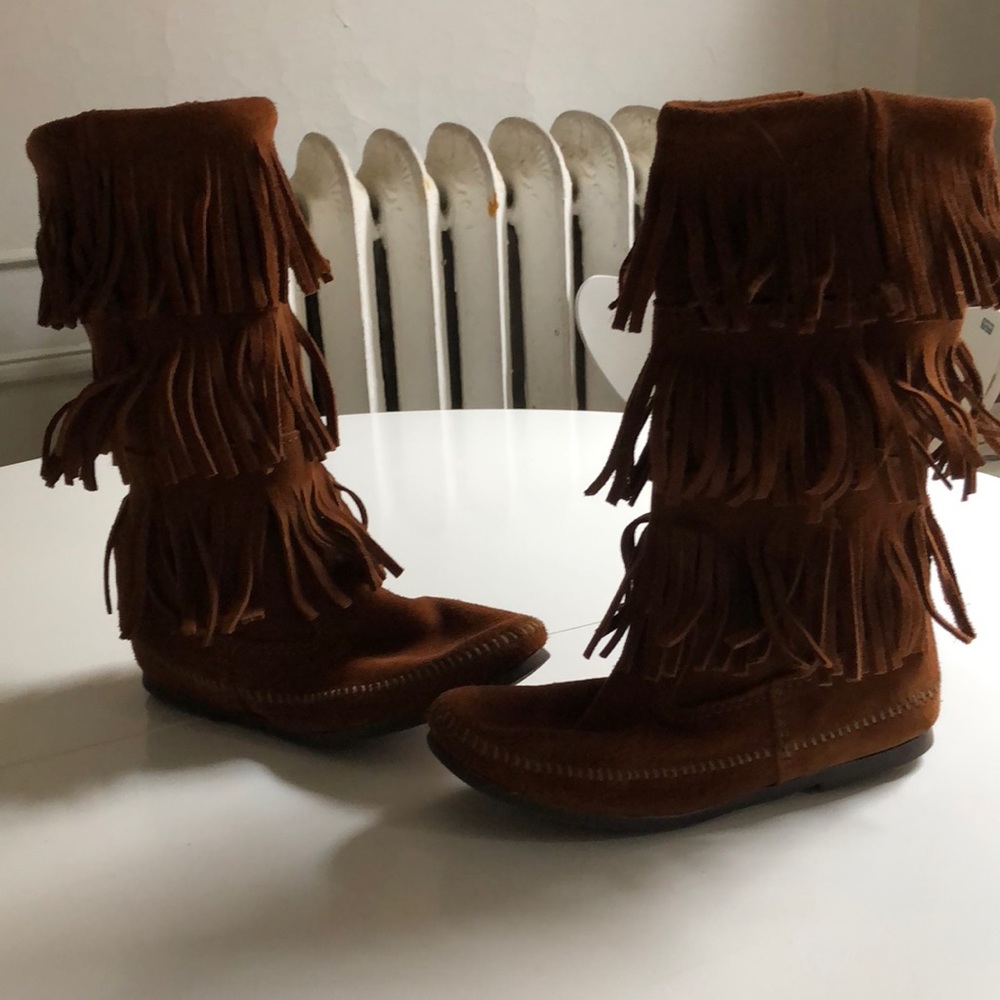 Minnetonka brown suede boots women’s size 8